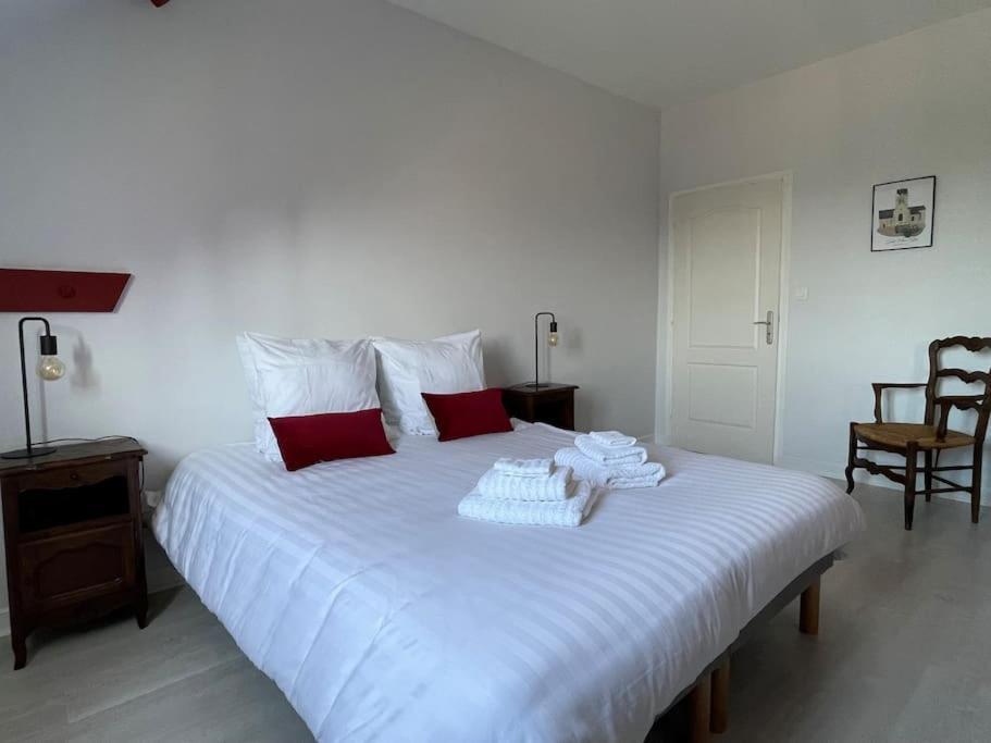 Gite Omaha 3 Etoiles - La Ferme Delaunay Saint-Come-du-Mont Экстерьер фото